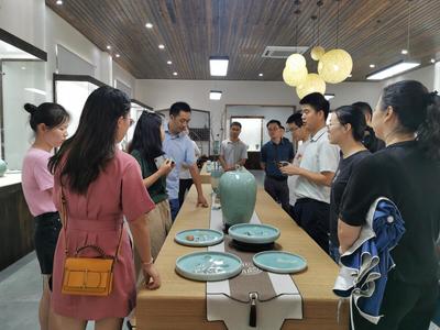 青瓷雅韻繪新篇 以舞臺藝術(shù)賦能美麗集鎮(zhèn)文化煥新